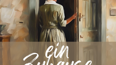 eine frau steht an einer geöffneten tür
